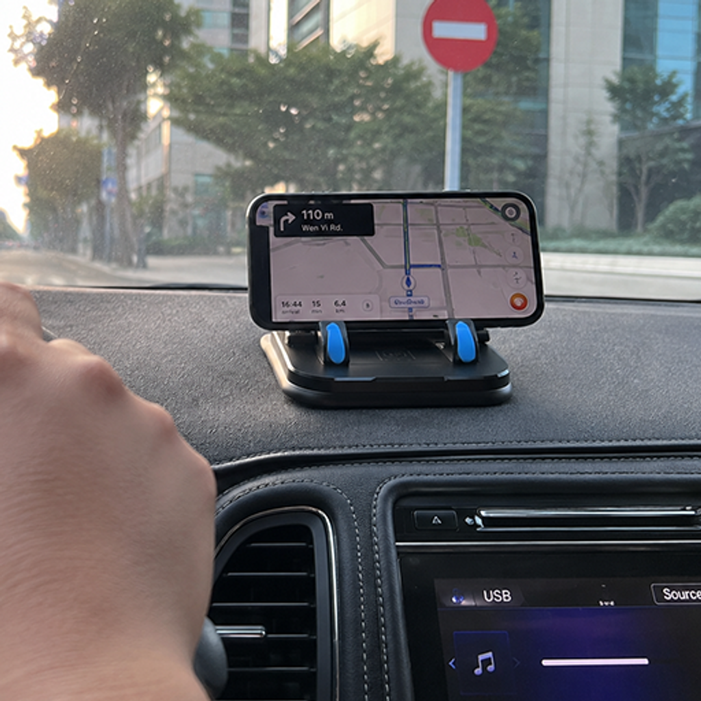🔥 Last Day 50% OFF 🔥 360° Dashboard Car Phone Holder – Stable One-Hand Navigation Mount